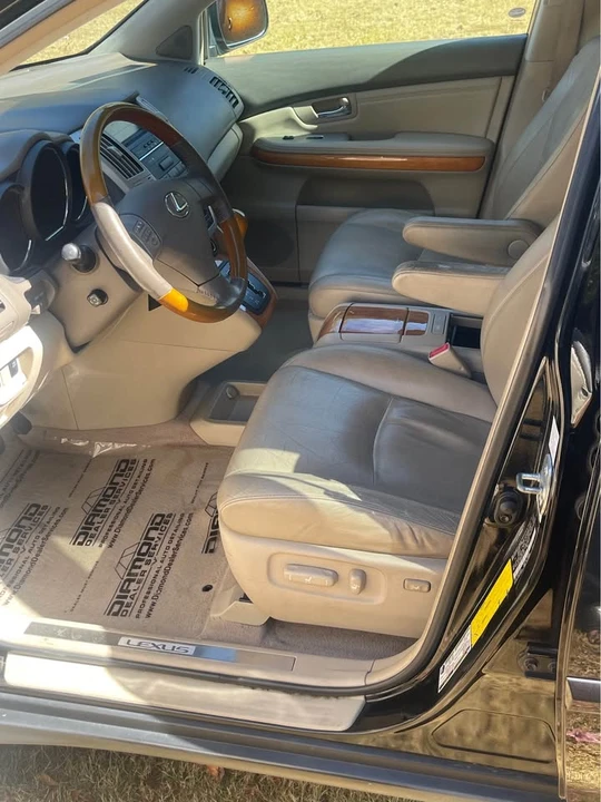 2004 Lexus RX 2nd Gen - Image 9 of 11