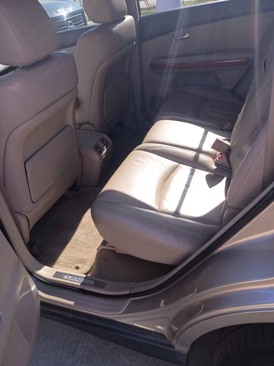 2004 Lexus RX 2nd Gen - Image 3 of 4