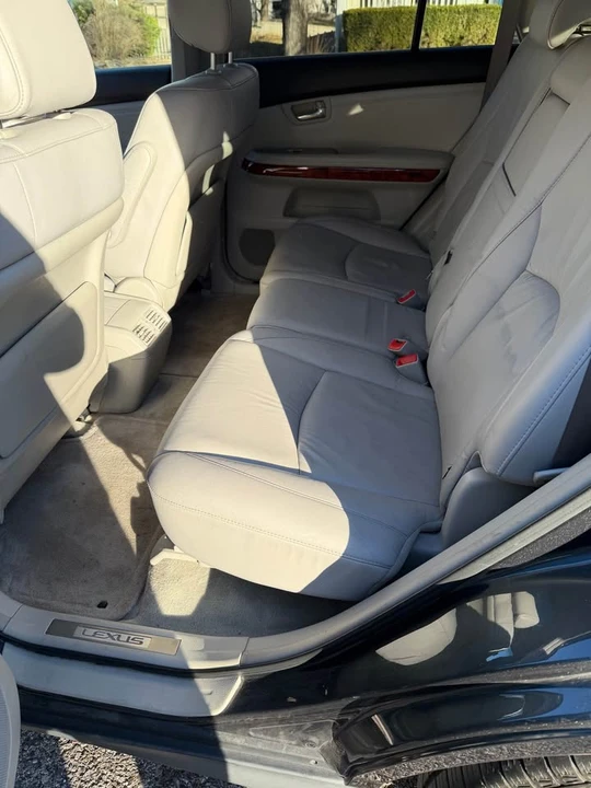 2004 Lexus RX 2nd Gen - Image 9 of 15