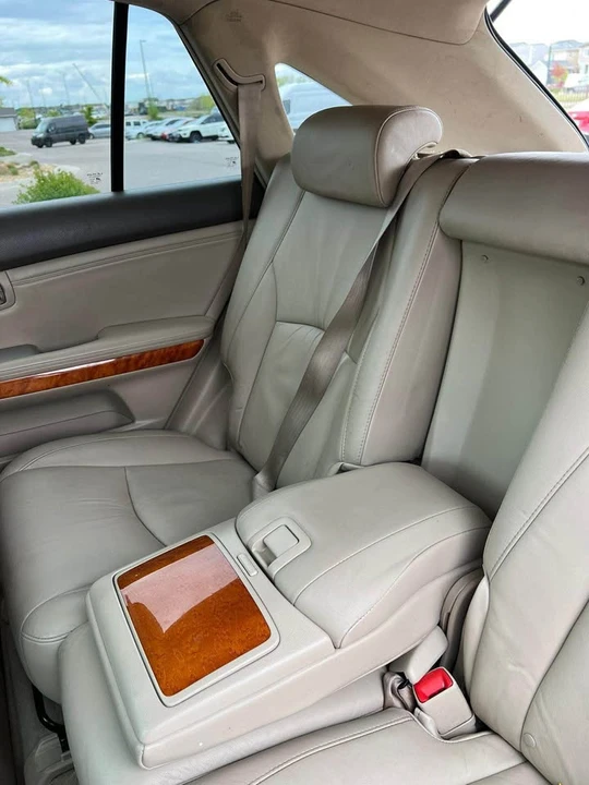 2004 Lexus RX 2nd Gen - Image 3 of 15