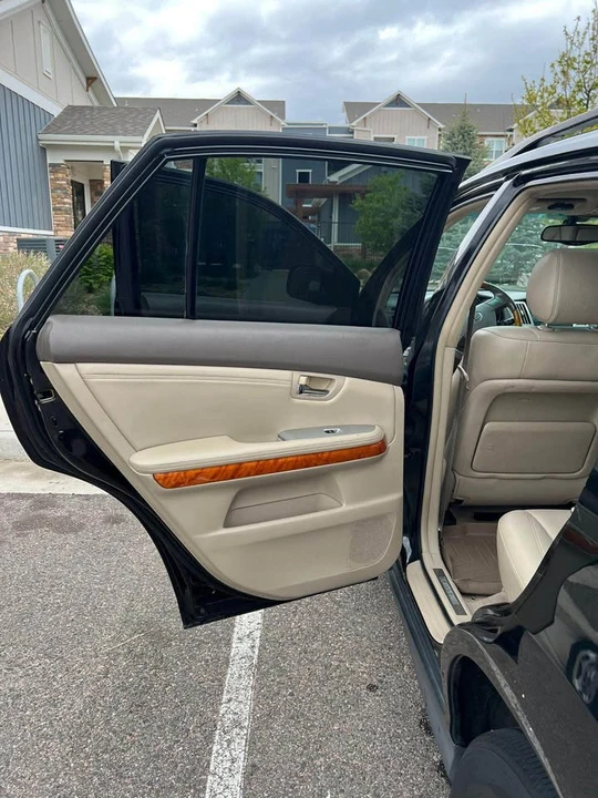 2004 Lexus RX 2nd Gen - Image 6 of 15