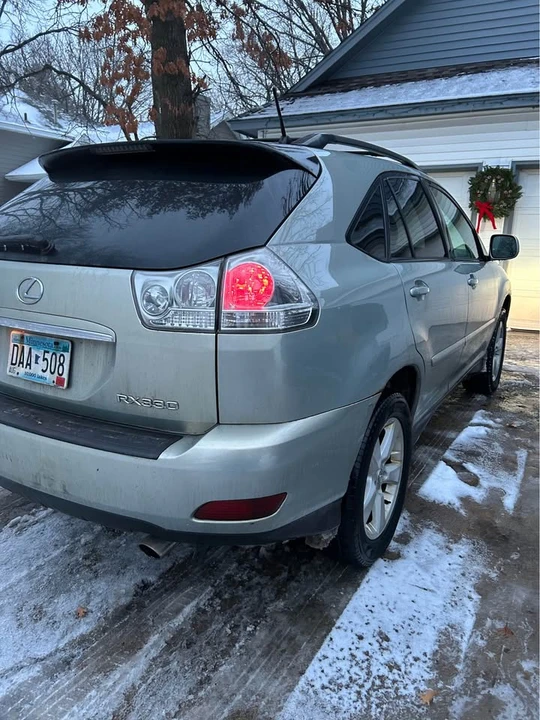 2004 Lexus RX 2nd Gen - Image 3 of 9
