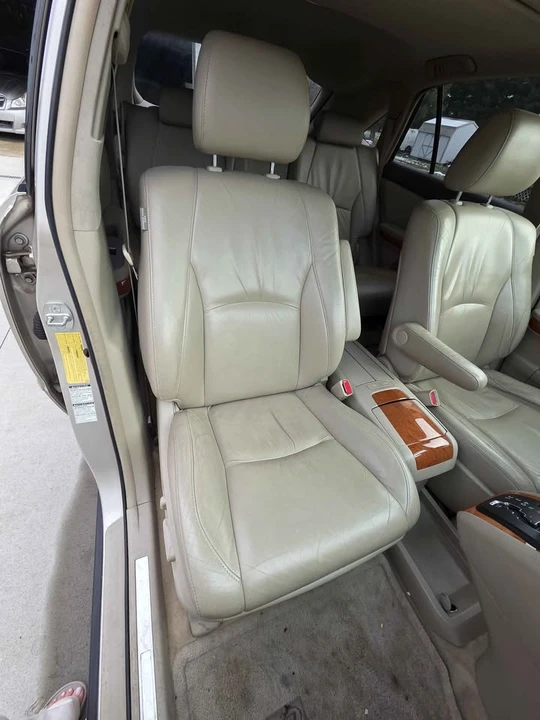 2004 Lexus RX 2nd Gen - Image 6 of 12