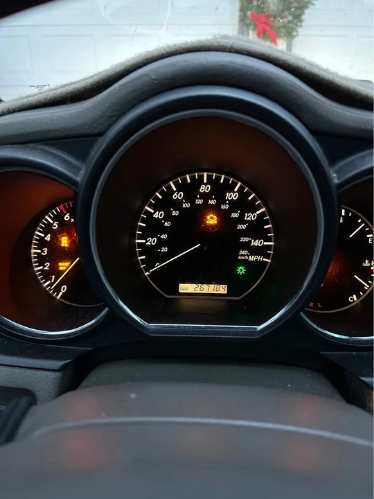 2004 Lexus RX 2nd Gen - Image 6 of 9