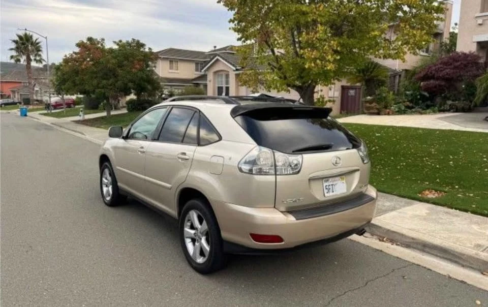2004 Lexus RX 2nd Gen - Image 3 of 5