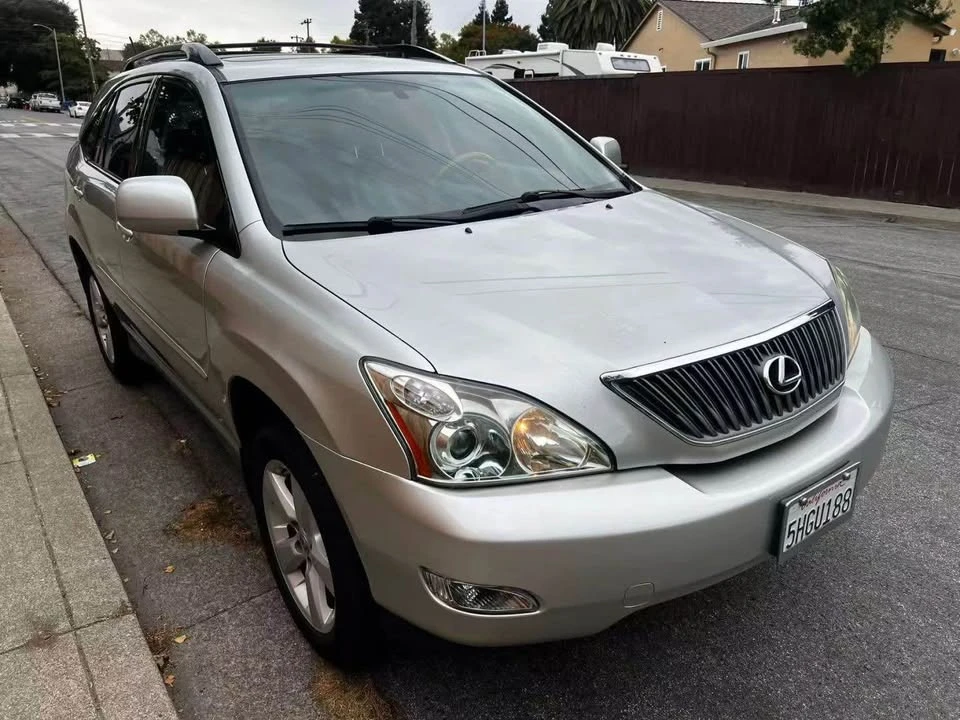 2004 Lexus RX 2nd Gen - Image 2 of 13