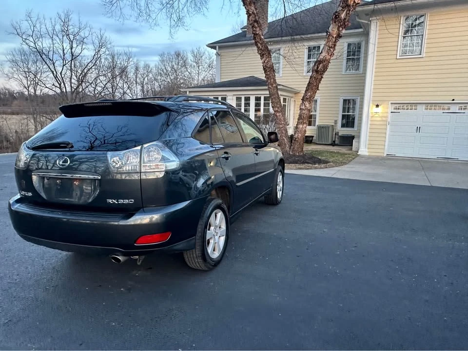 2004 Lexus RX 2nd Gen - Image 5 of 10