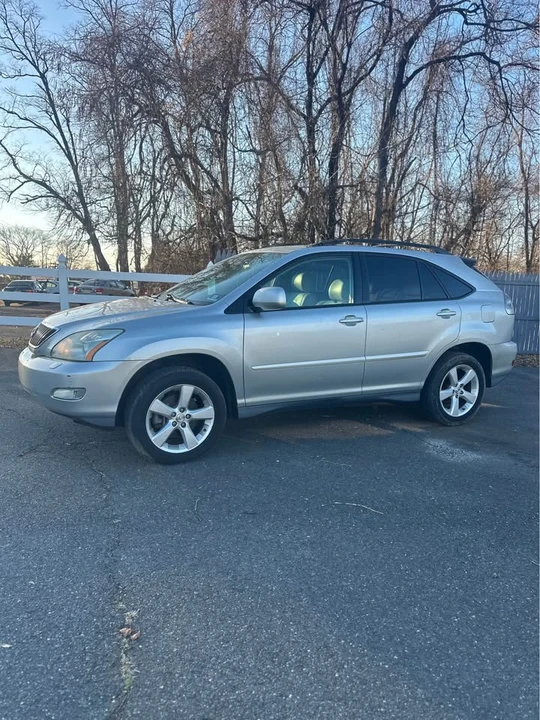 2004 Lexus RX 2nd Gen - Image 2 of 15