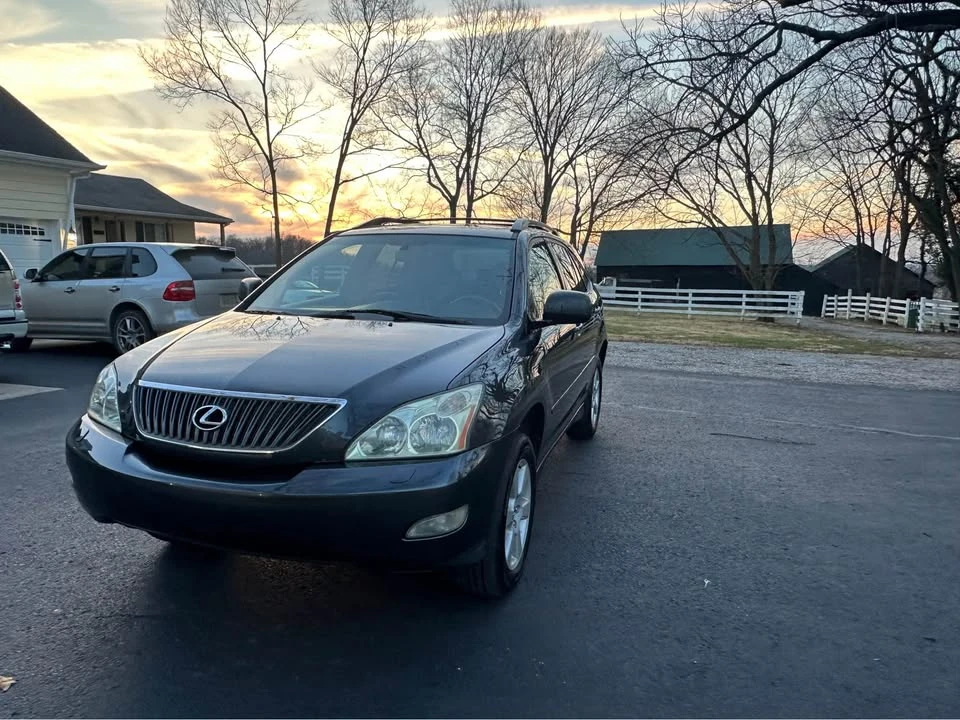2004 Lexus RX 2nd Gen - Image 4 of 10