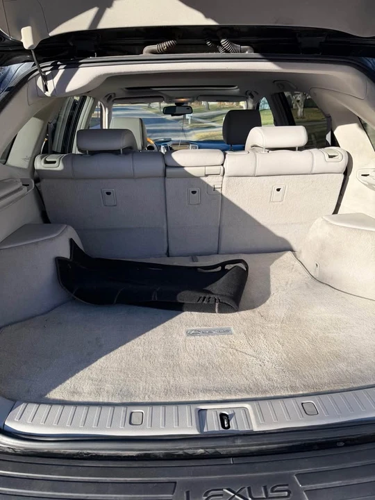 2004 Lexus RX 2nd Gen - Image 8 of 15