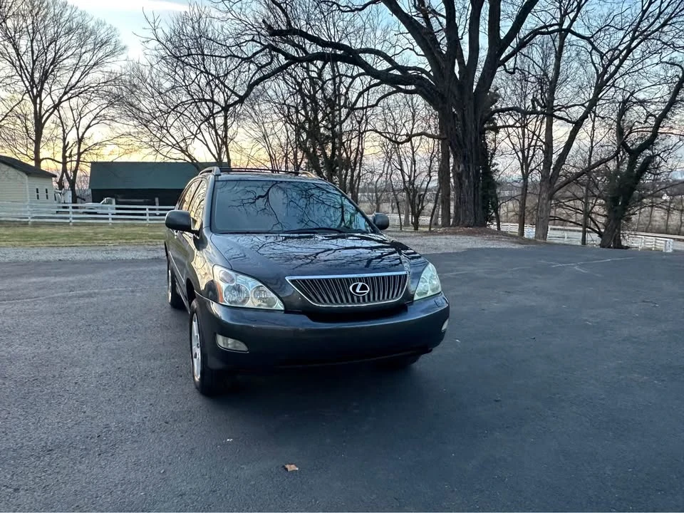 2004 Lexus RX 2nd Gen - Image 3 of 10