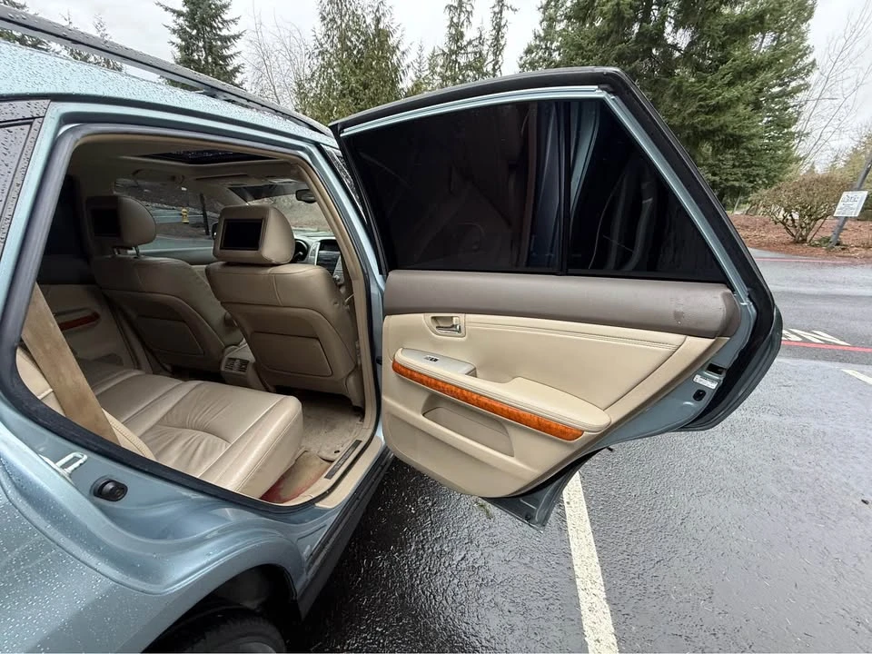 2004 Lexus RX 2nd Gen - Image 13 of 18