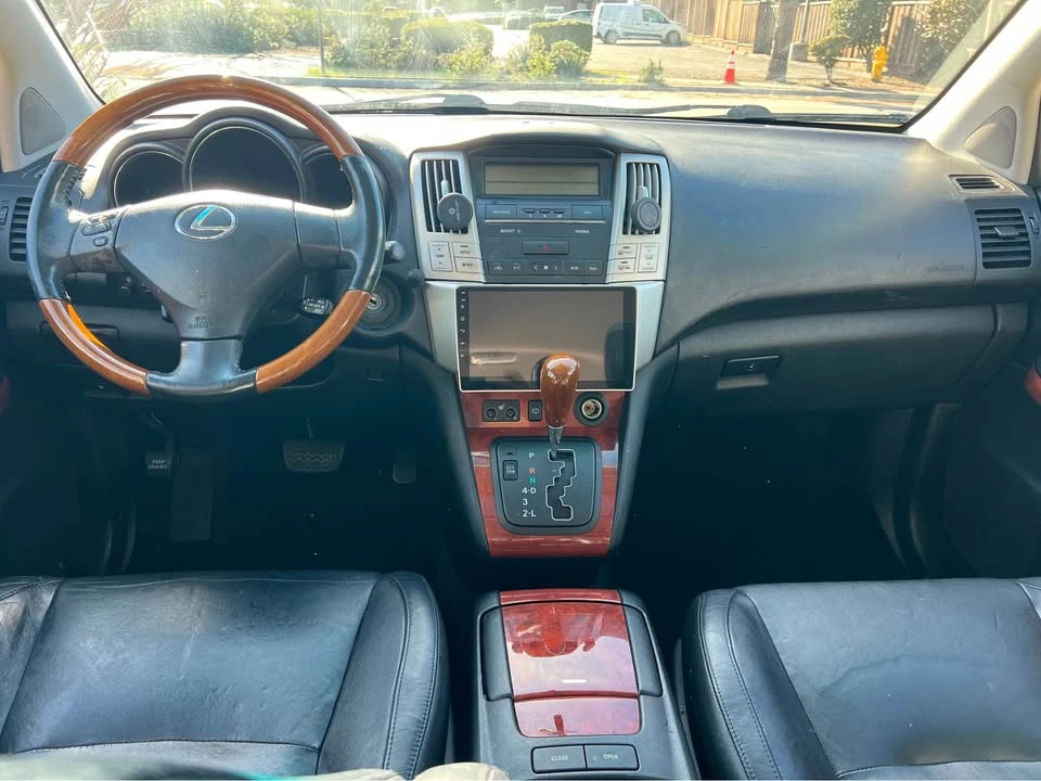 2004 Lexus RX 2nd Gen - Image 7 of 10