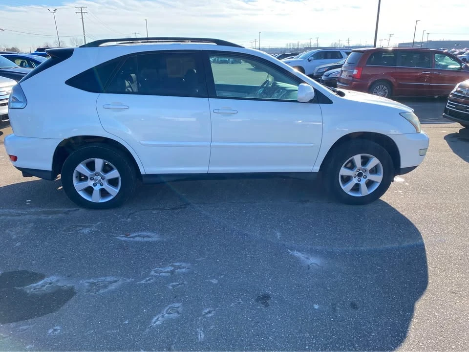 2004 Lexus RX 2nd Gen - Image 3 of 15