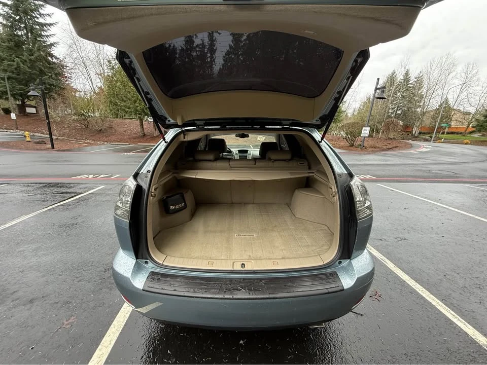 2004 Lexus RX 2nd Gen - Image 16 of 18