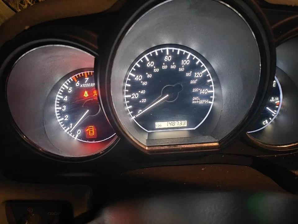 2004 Lexus RX 2nd Gen - Image 12 of 12