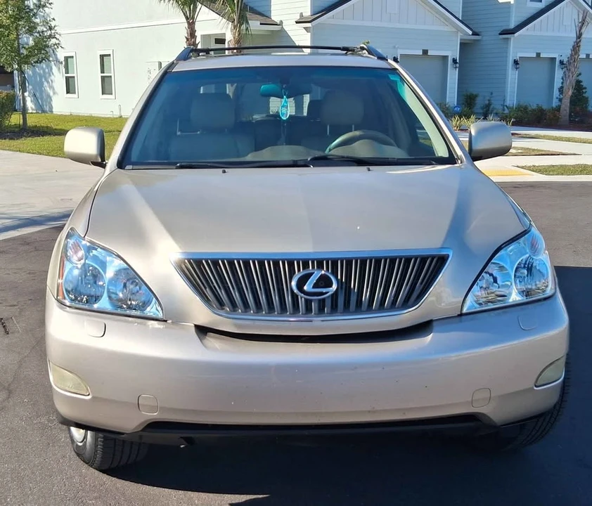 2004 Lexus RX 2nd Gen - Image 2 of 10