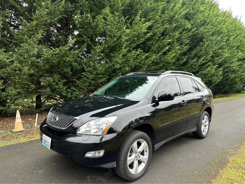 2004 Lexus RX 2nd Gen - Image 2 of 6