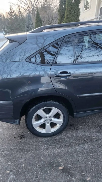 2004 Lexus RX 2nd Gen - Image 9 of 20