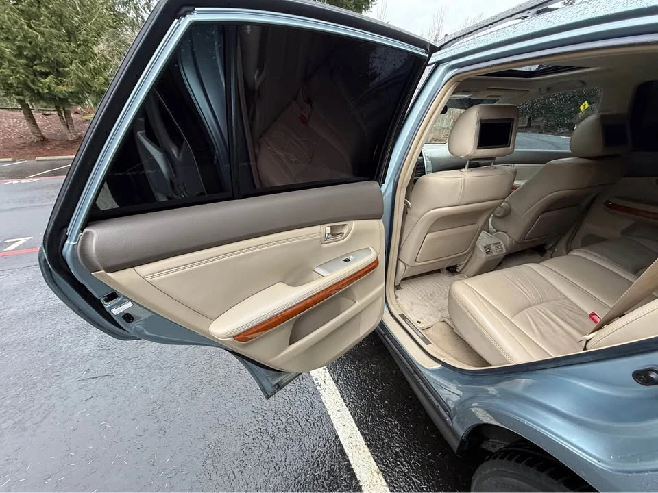 2004 Lexus RX 2nd Gen - Image 11 of 18