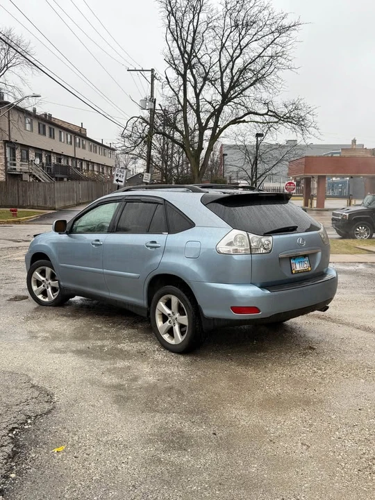 2004 Lexus RX 2nd Gen - Image 3 of 11