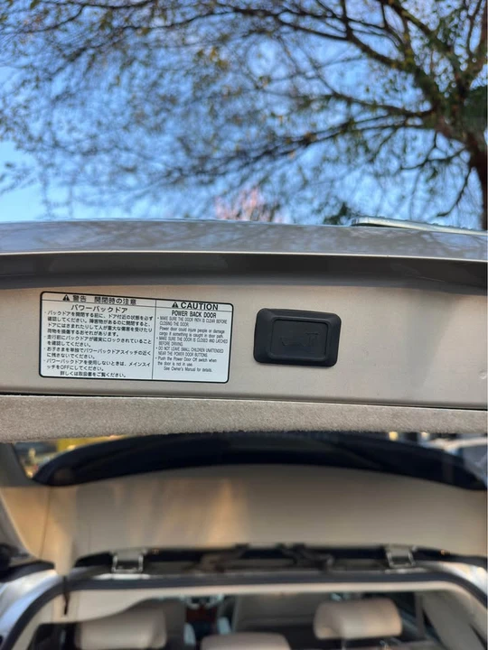 2004 Lexus RX 2nd Gen - Image 12 of 14