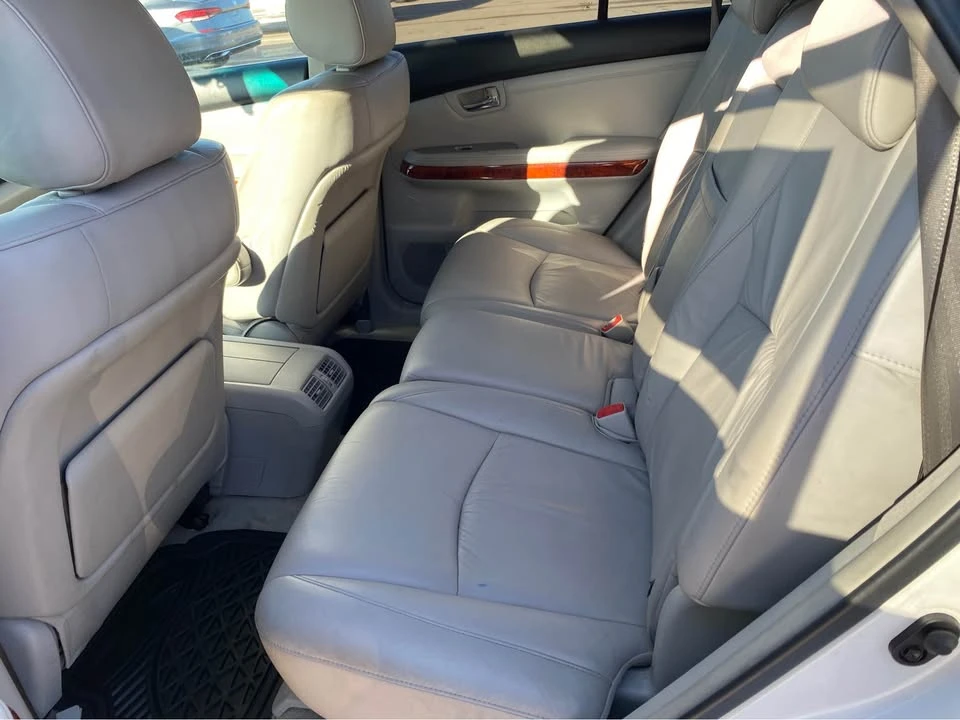 2004 Lexus RX 2nd Gen - Image 10 of 15