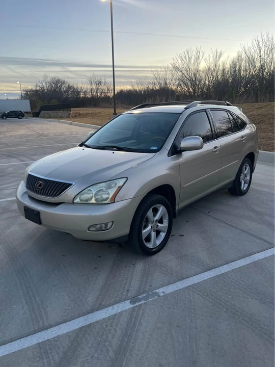2004 Lexus RX 2nd Gen - Image 5 of 13