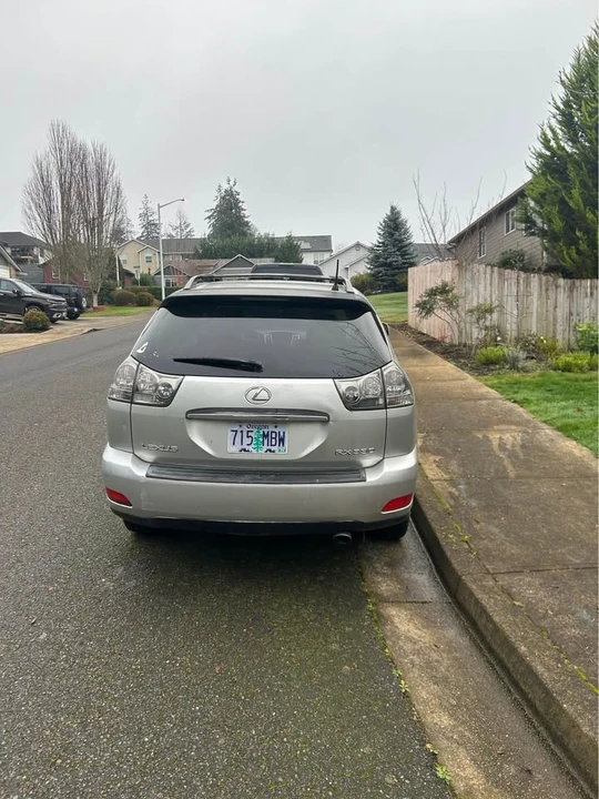 2004 Lexus RX 2nd Gen - Image 3 of 7