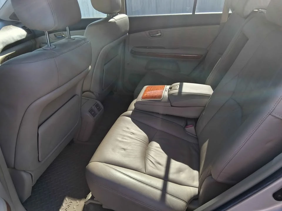 2004 Lexus RX 2nd Gen - Image 6 of 10