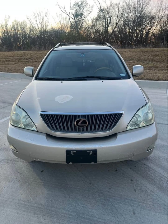 2004 Lexus RX 2nd Gen - Image 4 of 13