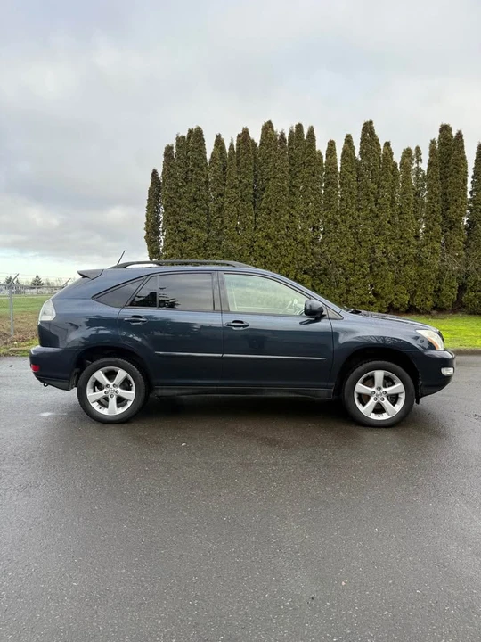 2004 Lexus RX 2nd Gen - Image 2 of 16
