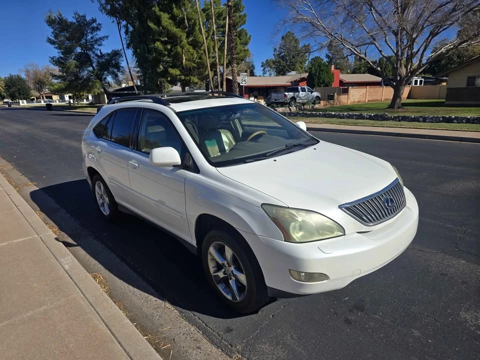 2004 Lexus RX 2nd Gen - Image 2 of 9