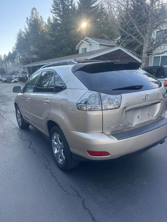 2004 Lexus RX 2nd Gen - Image 6 of 13