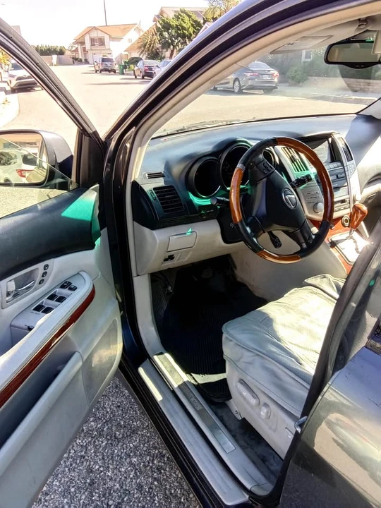 2004 Lexus RX 2nd Gen - Image 7 of 9