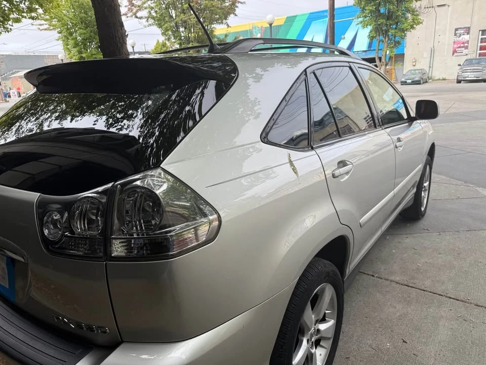 2004 Lexus RX 2nd Gen - Image 3 of 8