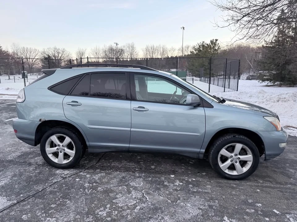 2004 Lexus RX 2nd Gen - Image 3 of 15
