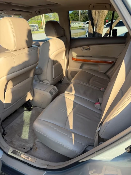 2004 Lexus RX 2nd Gen - Image 2 of 5