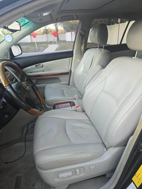 2004 Lexus RX 2nd Gen - Image 10 of 12