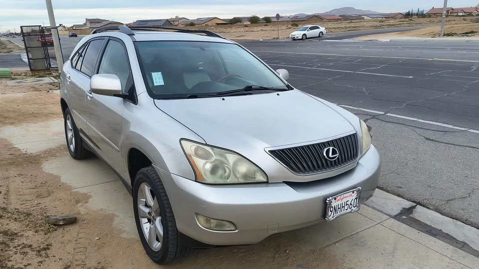 2004 Lexus RX 2nd Gen - Image 3 of 12