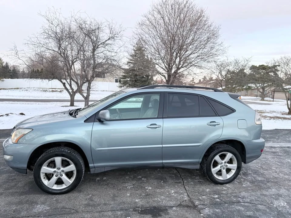 2004 Lexus RX 2nd Gen - Image 12 of 15