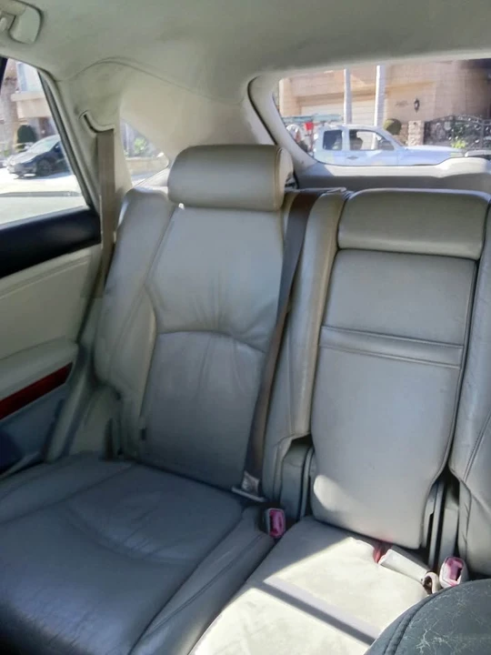 2004 Lexus RX 2nd Gen - Image 8 of 9