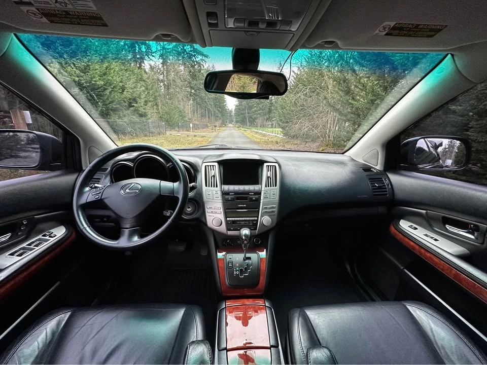 2004 Lexus RX 2nd Gen - Image 4 of 6