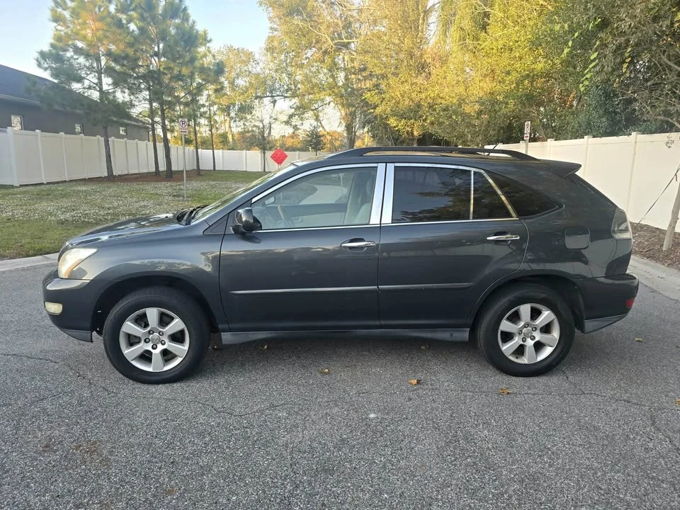 2004 Lexus RX 2nd Gen - Image 7 of 12