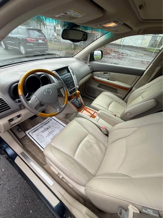 2004 Lexus RX 2nd Gen - Image 16 of 16