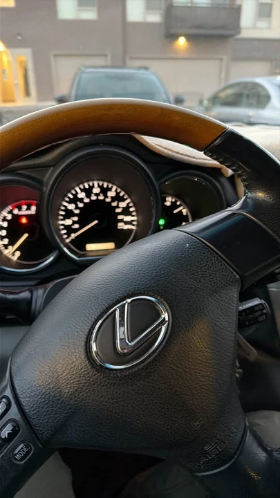 2004 Lexus RX 2nd Gen - Image 6 of 9