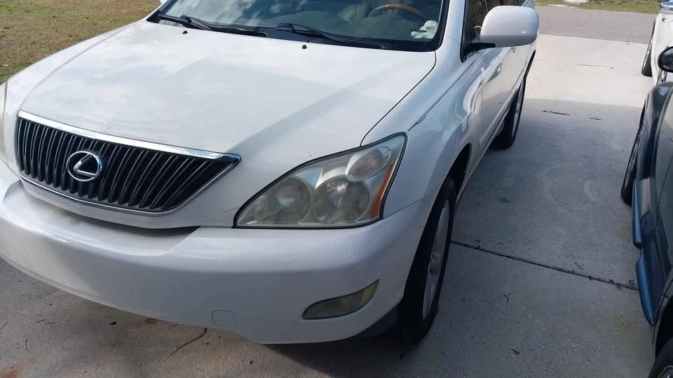 2004 Lexus RX 2nd Gen - Image 6 of 12
