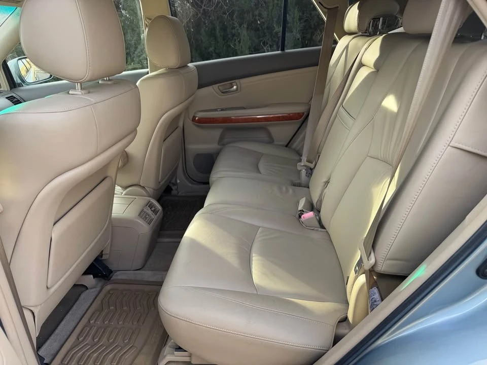 2004 Lexus RX 2nd Gen - Image 10 of 13