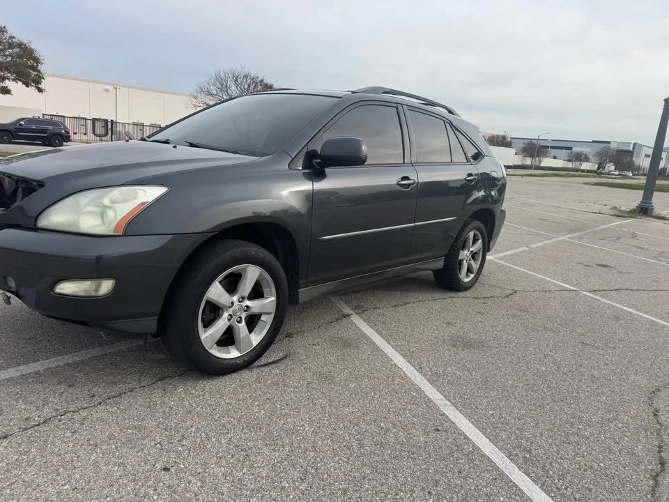 2004 Lexus RX 2nd Gen - Image 6 of 9