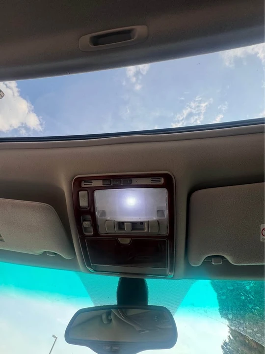 2004 Lexus RX 2nd Gen - Image 15 of 16